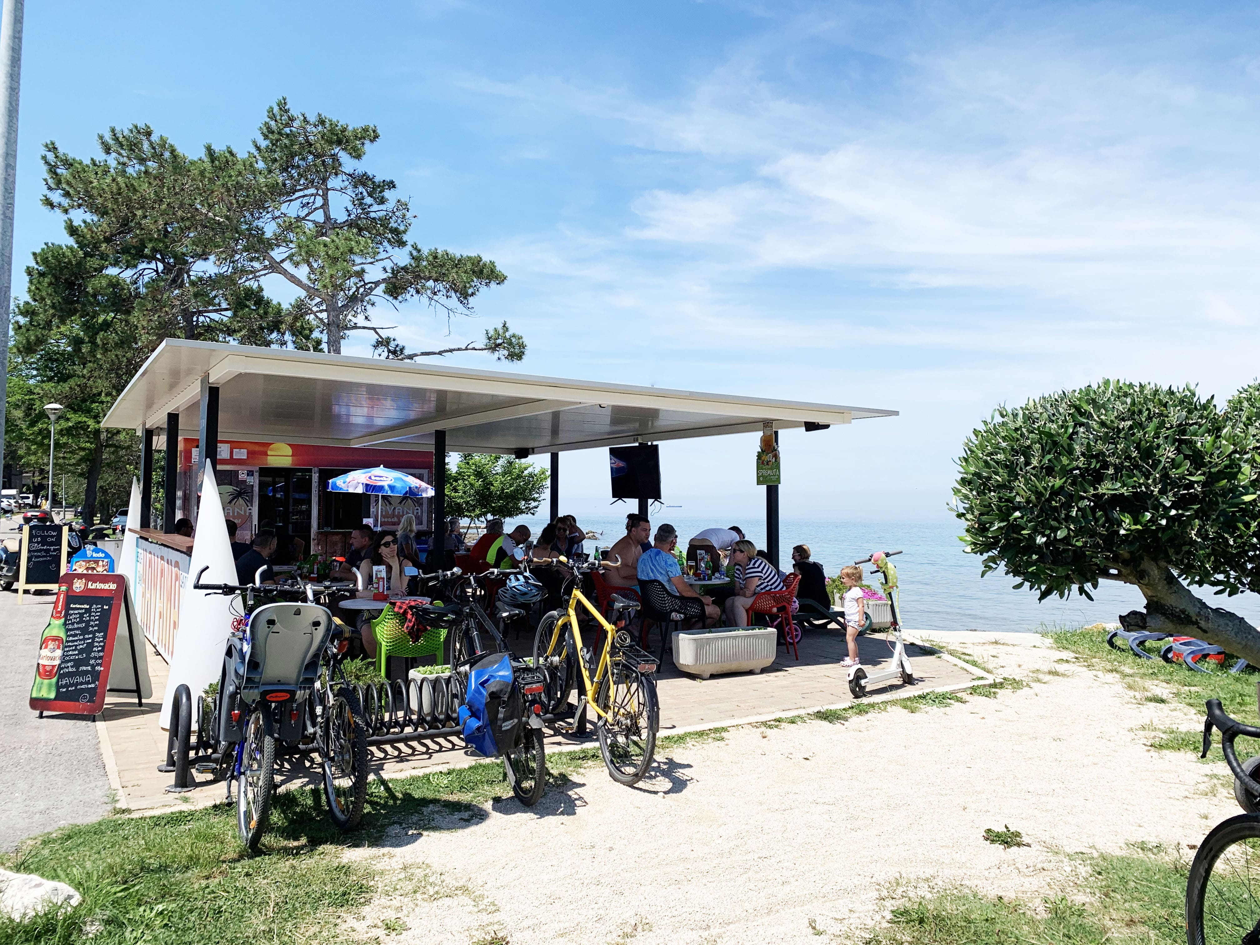 Beach bar Havana Savudrija parking